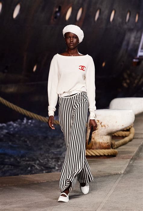 c2019 chanel cruiser wishlist|Chanel Cruise Collection 2019.